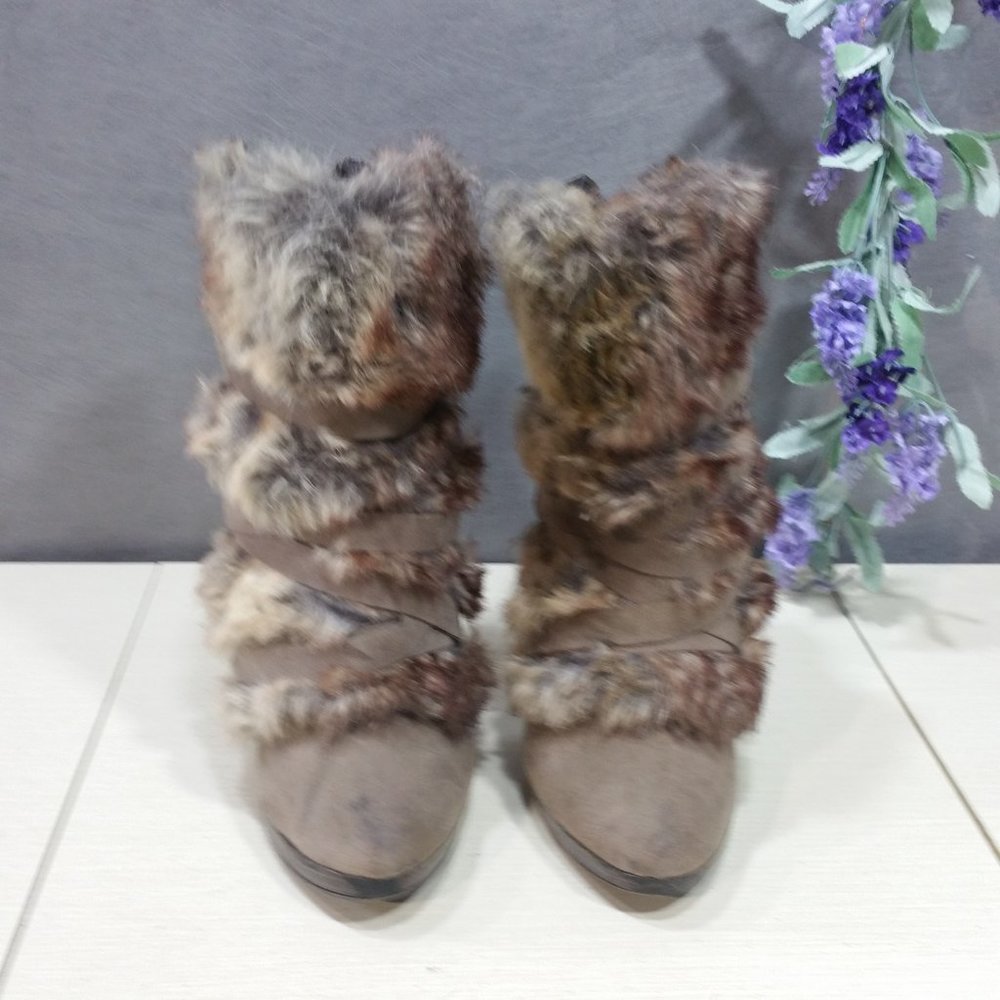 COPY - Elle Elzoe Taupe Strappy Faux Fur Heeled B…